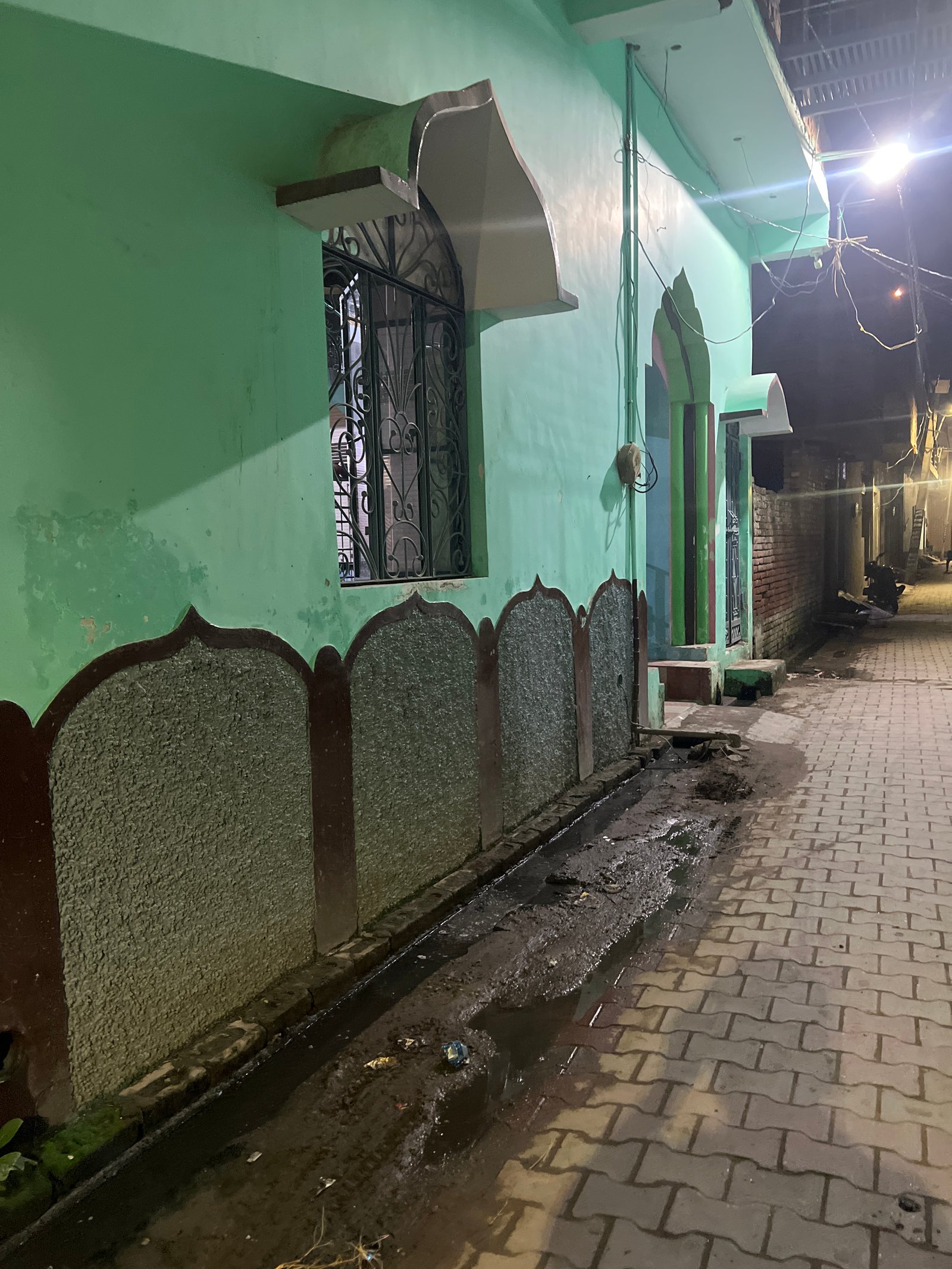 Masjid Asad 