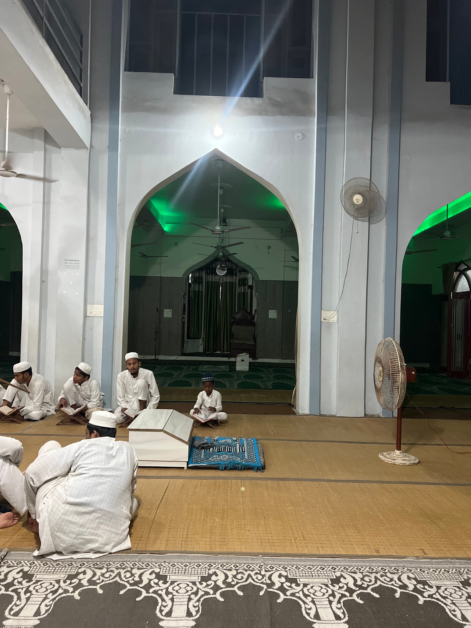 Masjid Jamia Falahe darain madersa wali