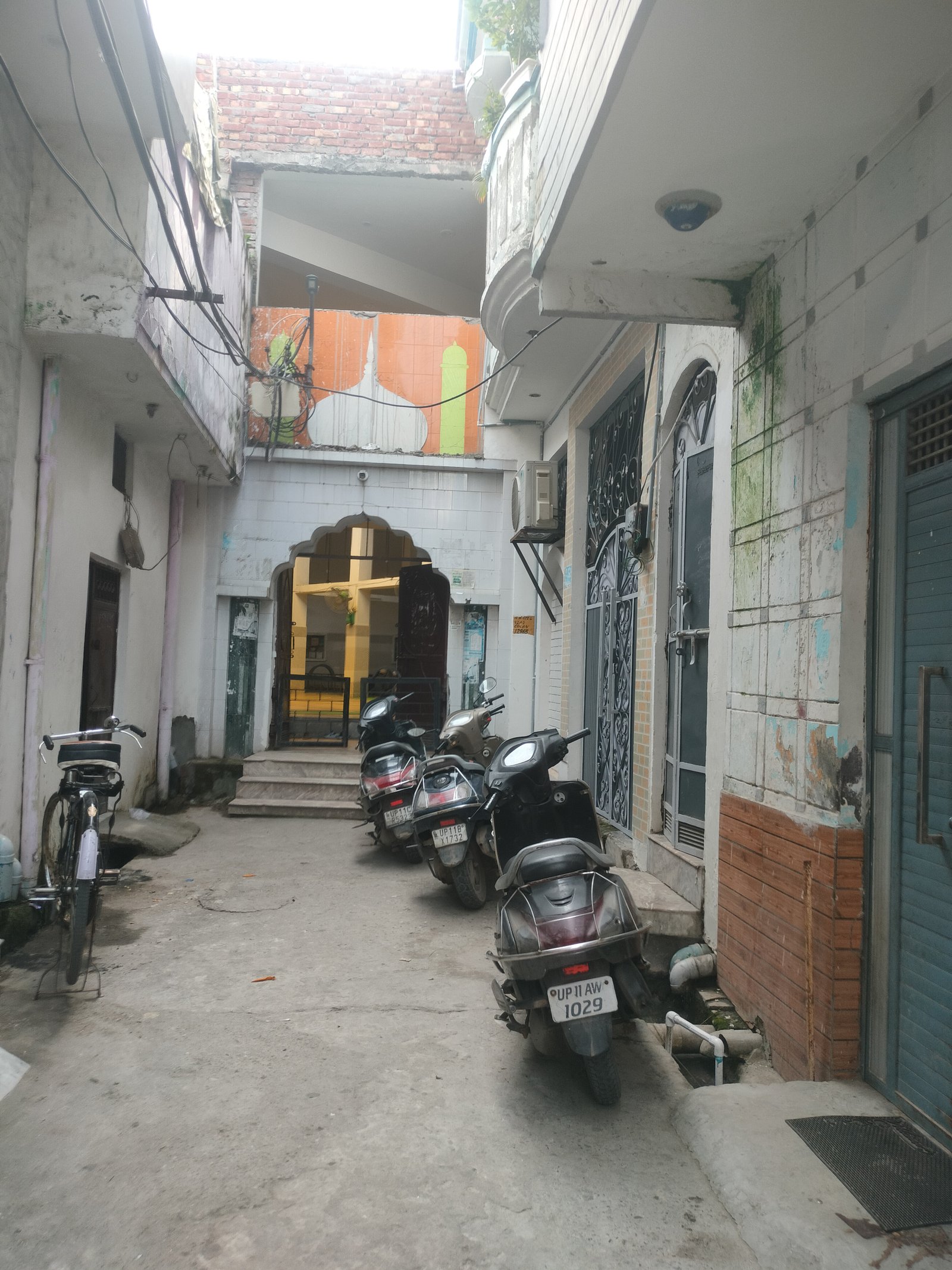 Zahuri Masjid 