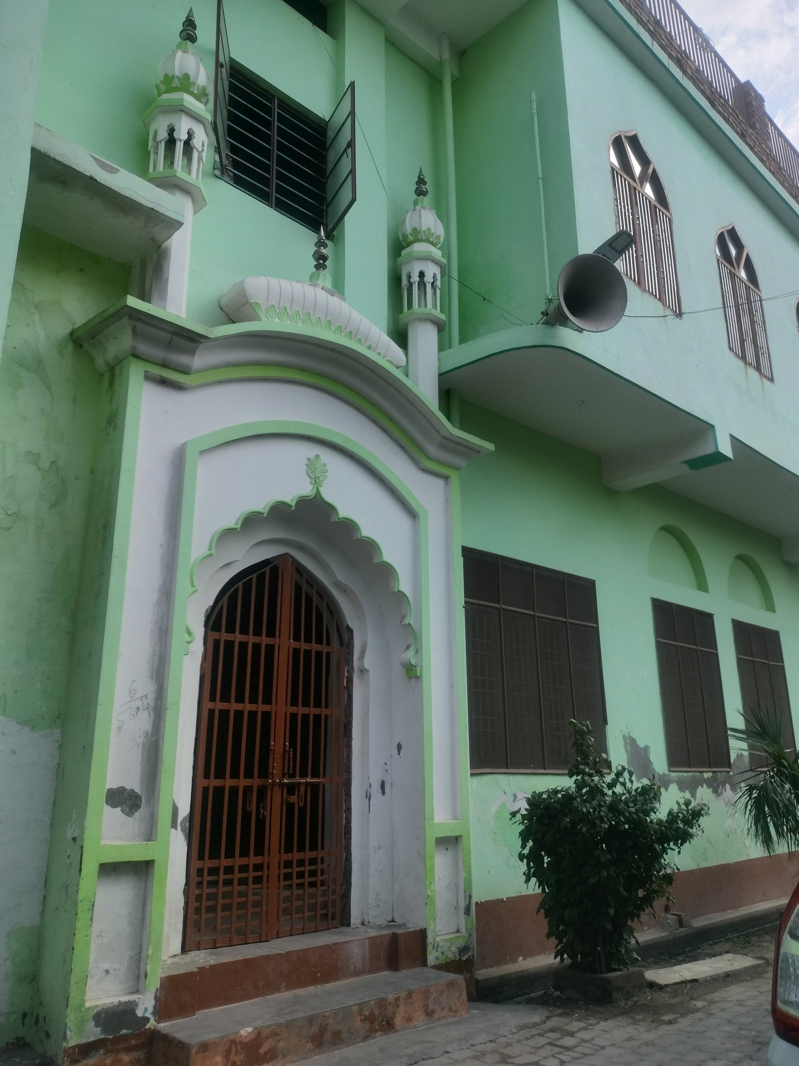 Madina Masjid 