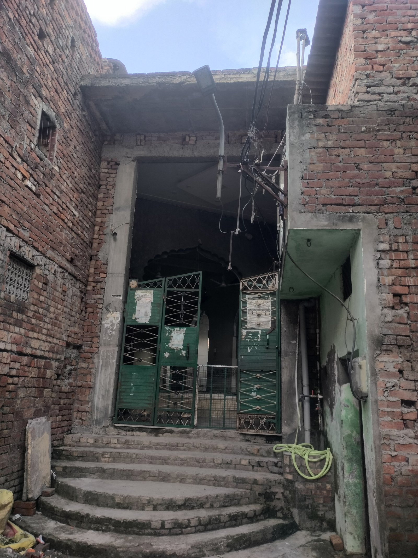 Nur e Ilahi badi Masjid 