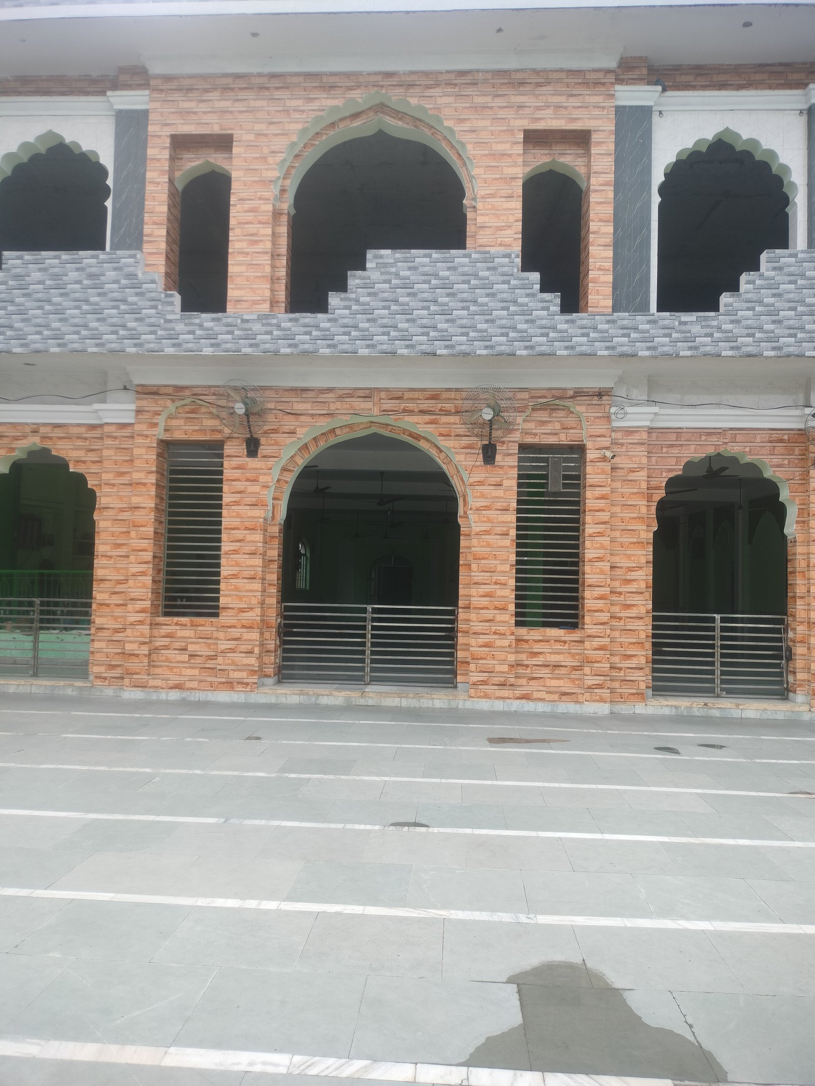 Masjid Madersa wali Khan Aalam pura 