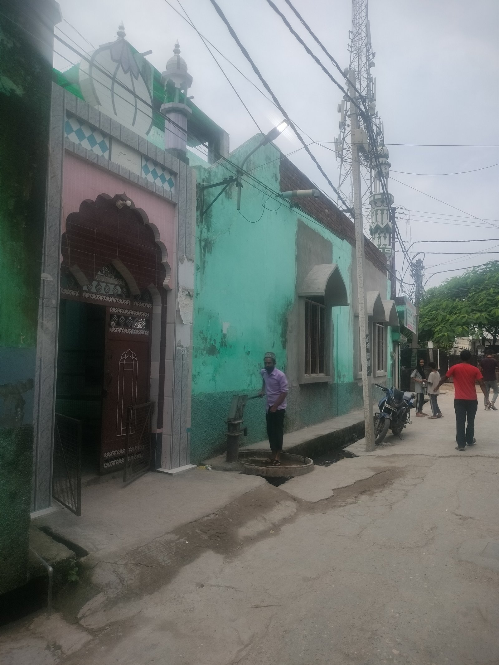 Madina Masjid 