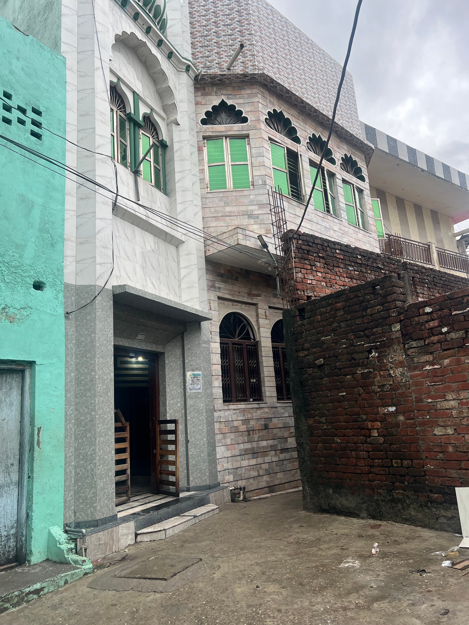 Masjid hindustaniyan peertala