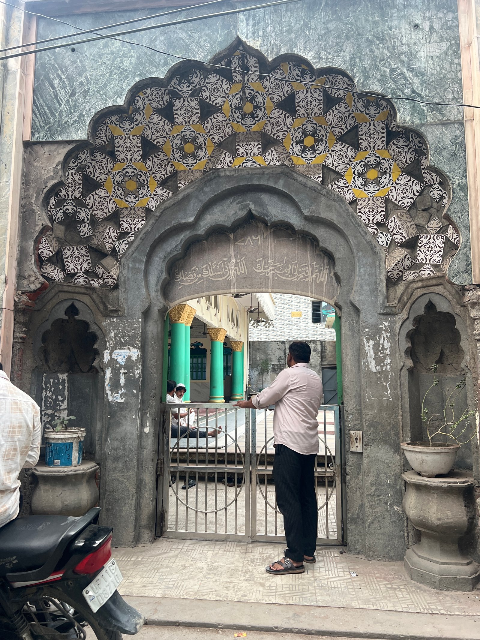 Masjid Razo wali
