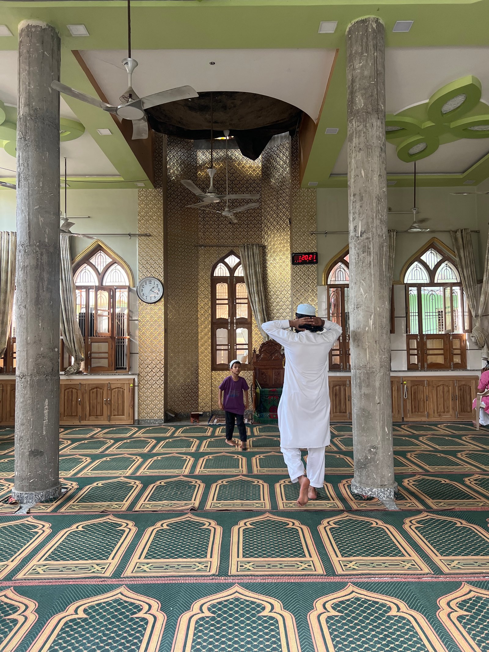 Masjid Usman e gani naya bans